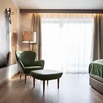 Be Place Adult Friendly Hotell