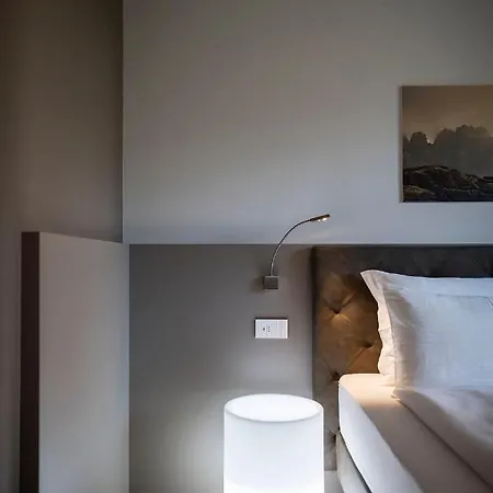 Be Place Adult Friendly Hotel