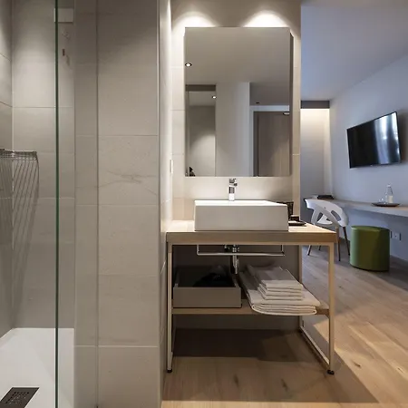 Be Place Adult Friendly 4*