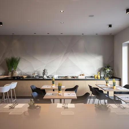 Be Place Adult Friendly 4*