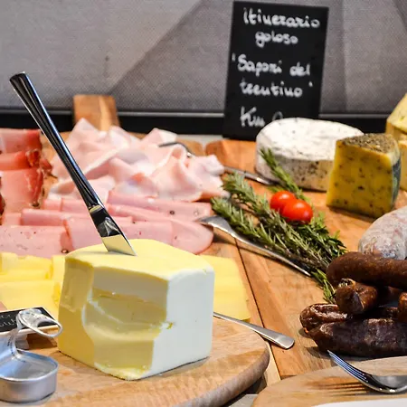 Be Place Adult Friendly 4* トレント