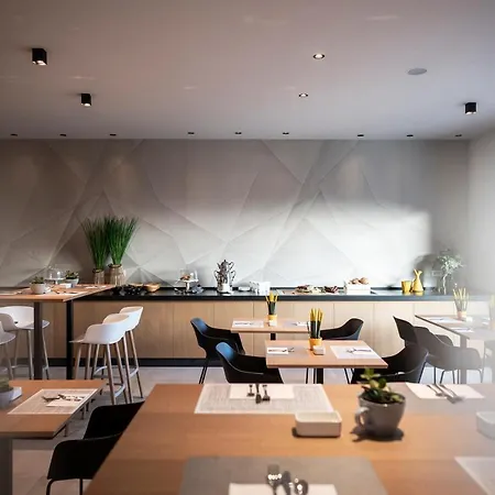 מלון Be Place Adult Friendly