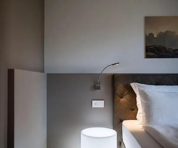 Be Place Adult Friendly Hotel