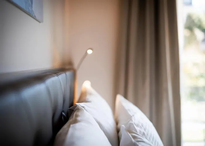 Be Place Adult Friendly Hotel 4*