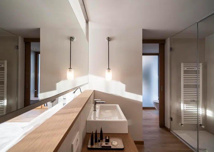 Be Place Adult Friendly Hotel