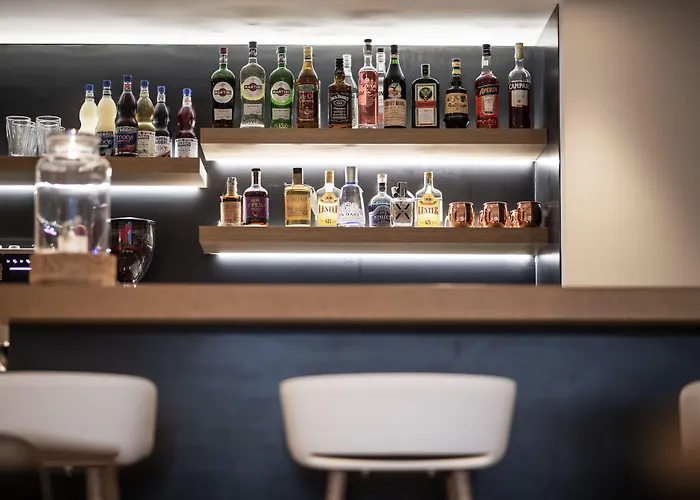 Be Place Adult Friendly Hotel 4*