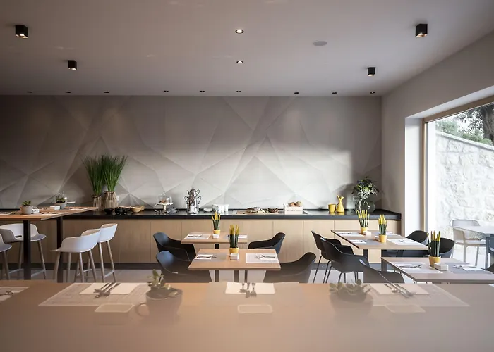 Be Place Adult Friendly 4*