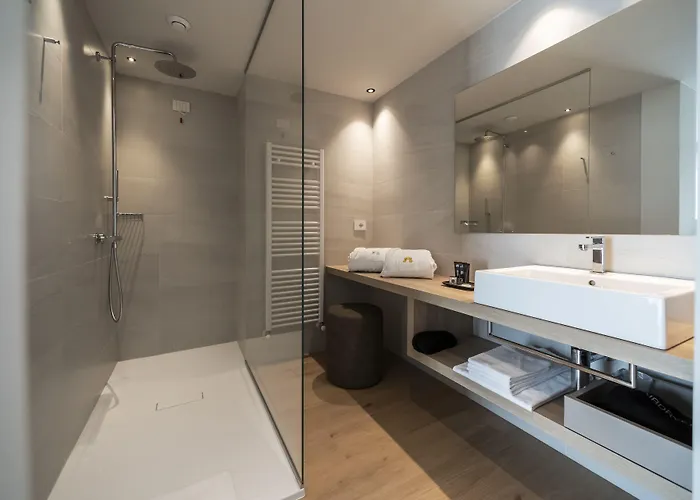 Hotel Be Place Adult Friendly 4*